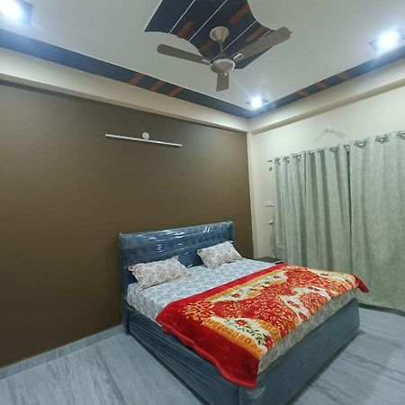 Отель Sarvodaya Residency Ayodhya Экстерьер фото